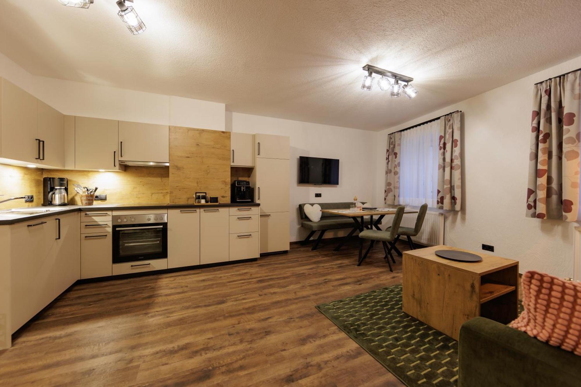 Apartmenthaus Goldeck Ried im Oberinntal Eksteriør billede