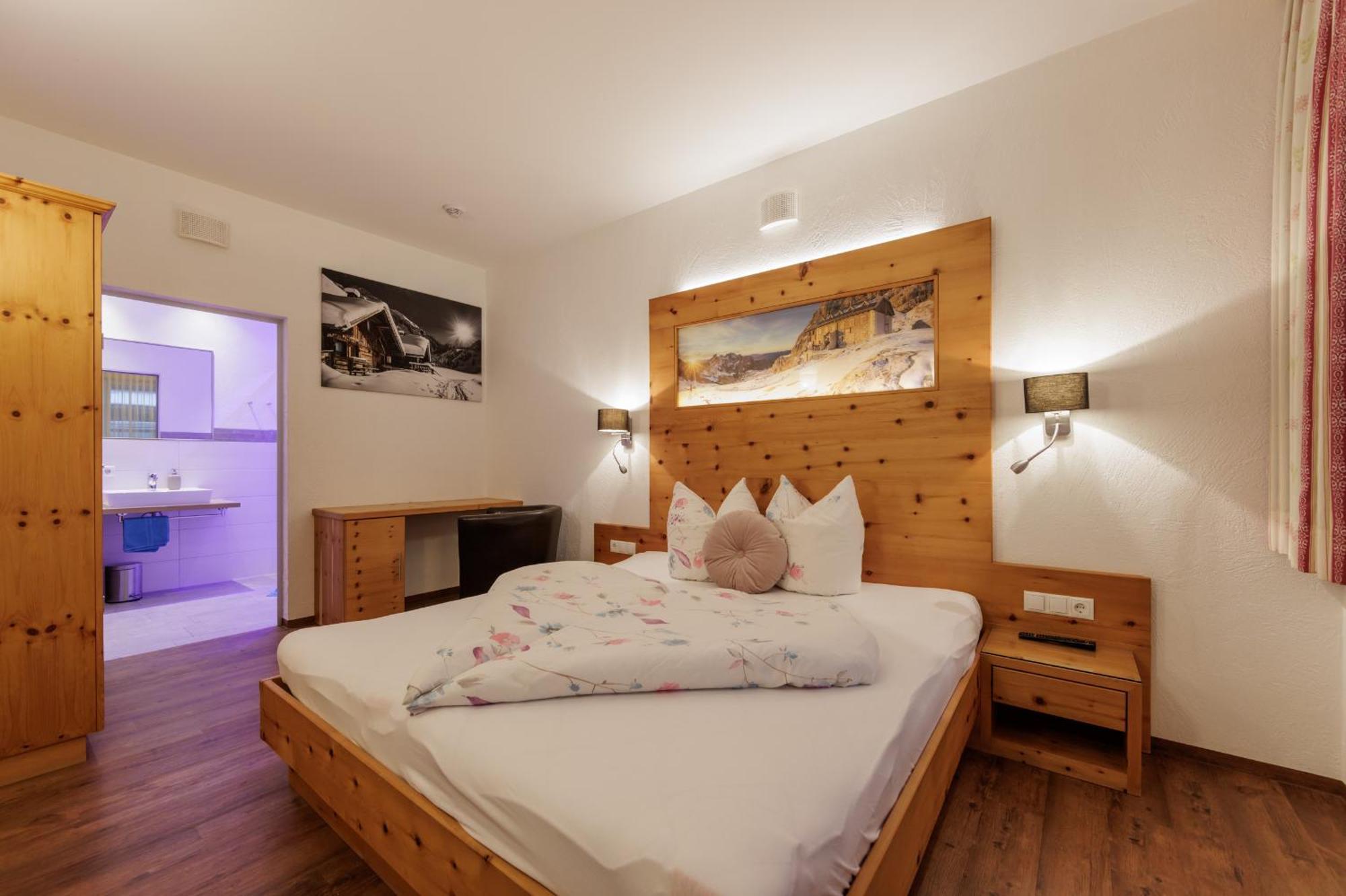 Apartmenthaus Goldeck Ried im Oberinntal Eksteriør billede