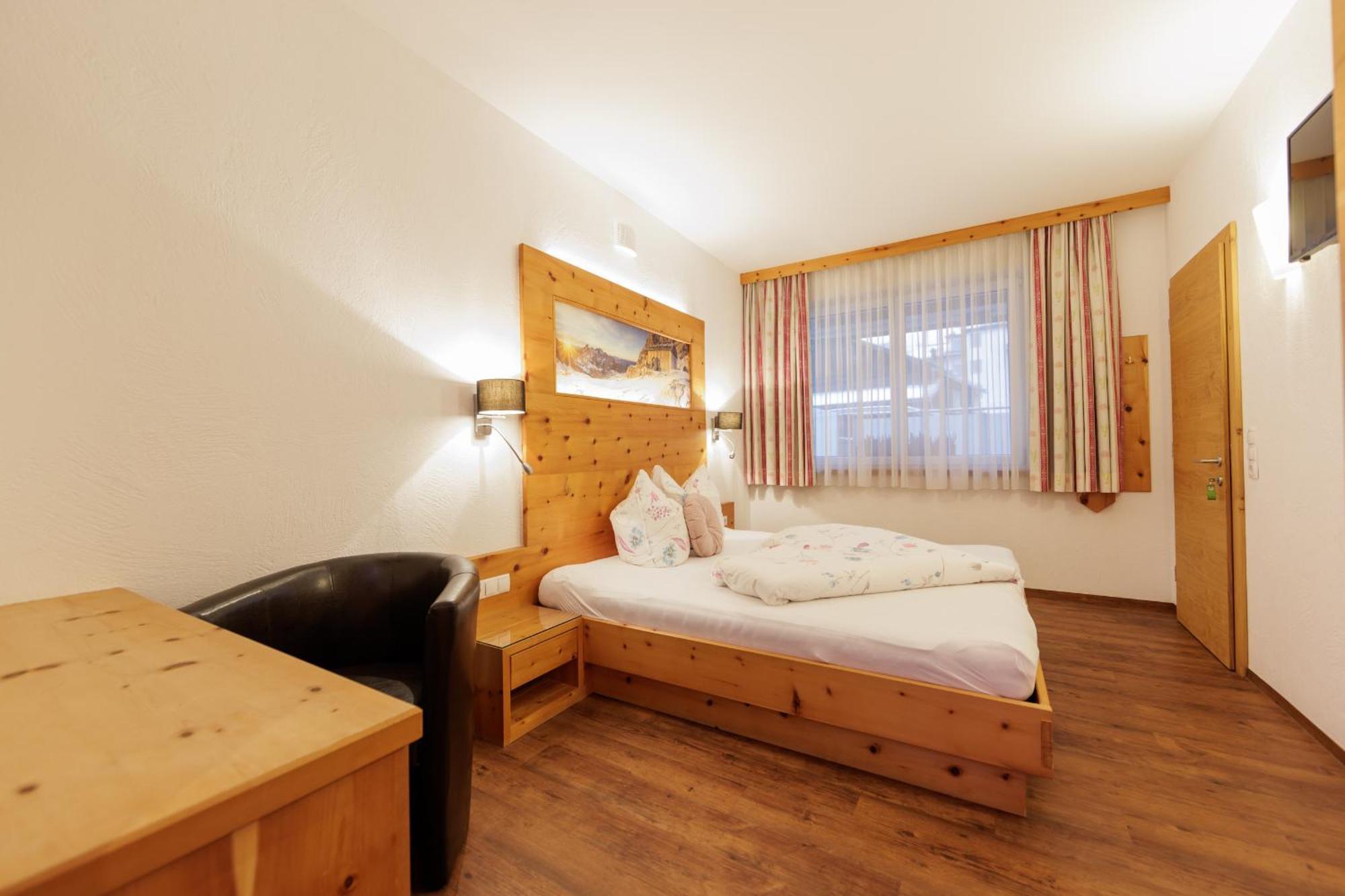 Apartmenthaus Goldeck Ried im Oberinntal Eksteriør billede