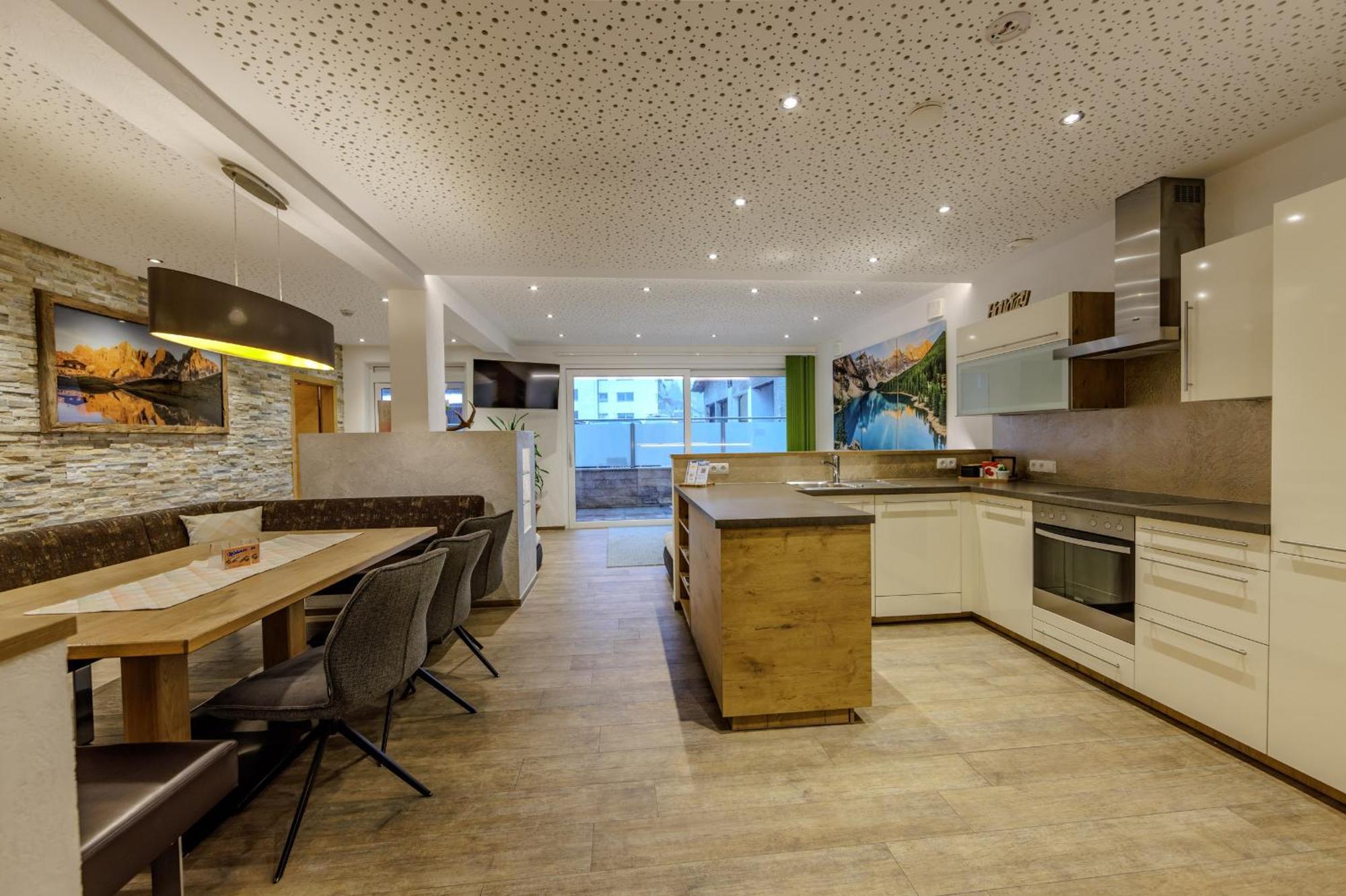 Apartmenthaus Goldeck Ried im Oberinntal Eksteriør billede