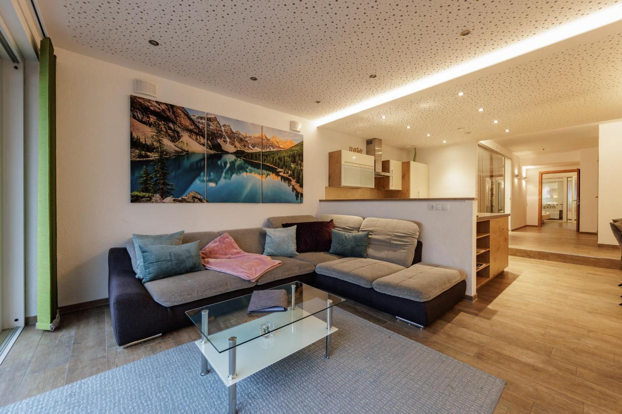 Apartmenthaus Goldeck Ried im Oberinntal Eksteriør billede